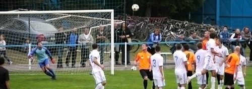 muži A FK Jaroměř - Živanice 4.10.2015 foto Václav Mlejnek